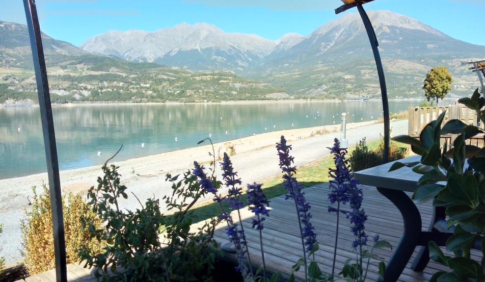 Camping Le Grand Large Location bord de lac