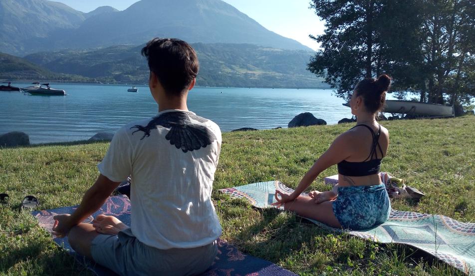 Camping Le GRand Large séance Yoga