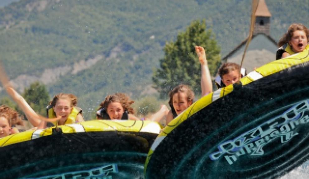 Camping Serre-ponçon Activité Bouée tractée